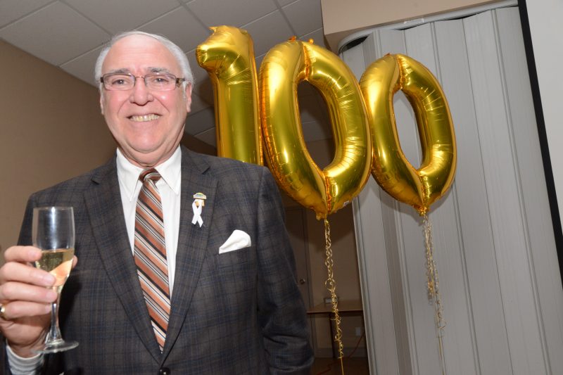 Le maire, Gilles Plante, a donné le coût d’envoi aux festivités du 100e anniversaire de McMasterville.