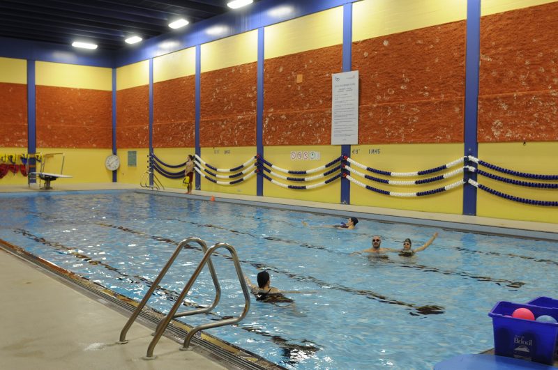 La piscine de l'école secondaire Polybel sera transformée en plateau sportif après le 30 juin