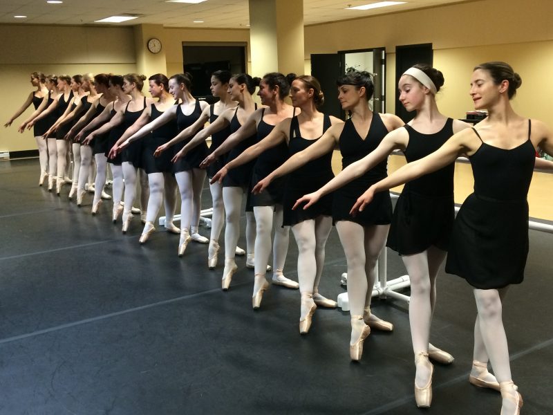 Quelque 130 élèves de l'Atelier de ballet classique de Saint-Hilaire présenteront le spectacle Pierrot de la Lune et les quatre saisons pour le 40e anniversaire de l'école