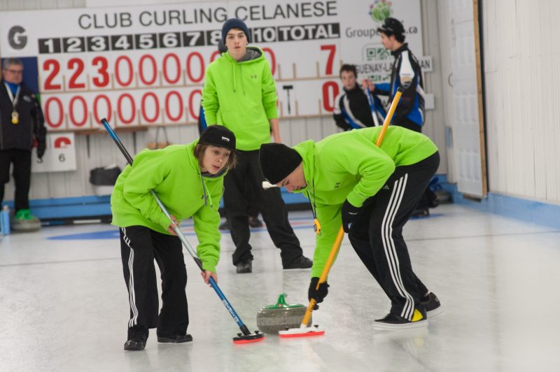 Les médailles du tournoi de curling des Jeux du Québec seront déterminées ce matin au Centre sportif Mistouk.