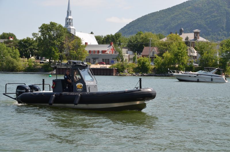 Le nouveau bateau de la patrouille nautique de la Régie de police Richelieu-Saint-Laurent.