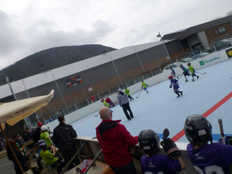 Terminé le dek hockey à Mont-Saint-Hilaire