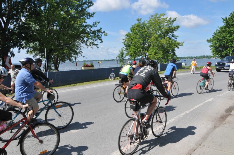 L'activité cycliste, qui aurait rassemblée les participants à Venise-en-Québec, n'aura pas lieu, faute de fonds.