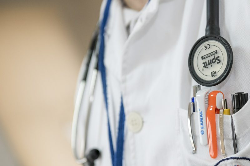 Trois des 21 postes en médecine interne étaient vacants dans les hôpitaux de la région. Photo: Pixabay