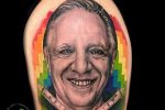 Sébastien Fex, l’artiste derrière le tatouage de François Legault