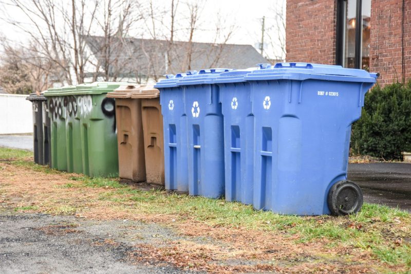 Le nouvel horaire de la MRC de La Vallée-du-Richelieu ne prévoit que 17 collectes des déchets par année dans les municipalités qui lui ont délégué cette responsabilité. Les matières organiques sont ramassées 43 fois cette année et le recyclage 26 fois.
Photothèque | L’Œil Régional ©