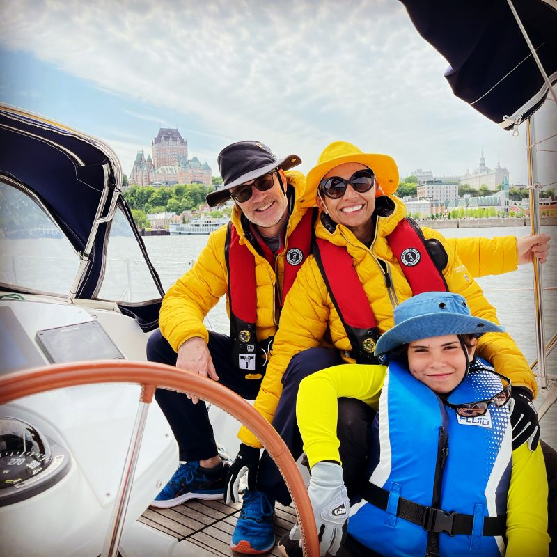 Michel Gendron, Maria San Emeterio et leur fils Tristan ont entamé la semaine dernière un long périple en voilier autour du monde. Photo gracieuseté