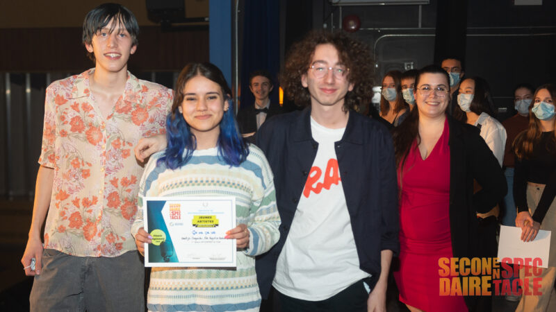 Antoine Bernard, Khadija Ouguedir et Élie Paquet ont remporté le 1er prix dans la catégorie « Interprétation ». Photo Philippe Manning