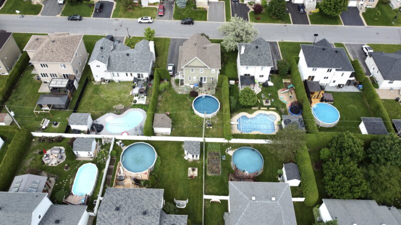 On compte 8096 piscines privées à Belœil, McMasterville, Mont-Saint-Hilaire et Otterburn Park.
Photo Robert Gosselin | L’Œil Régional ©