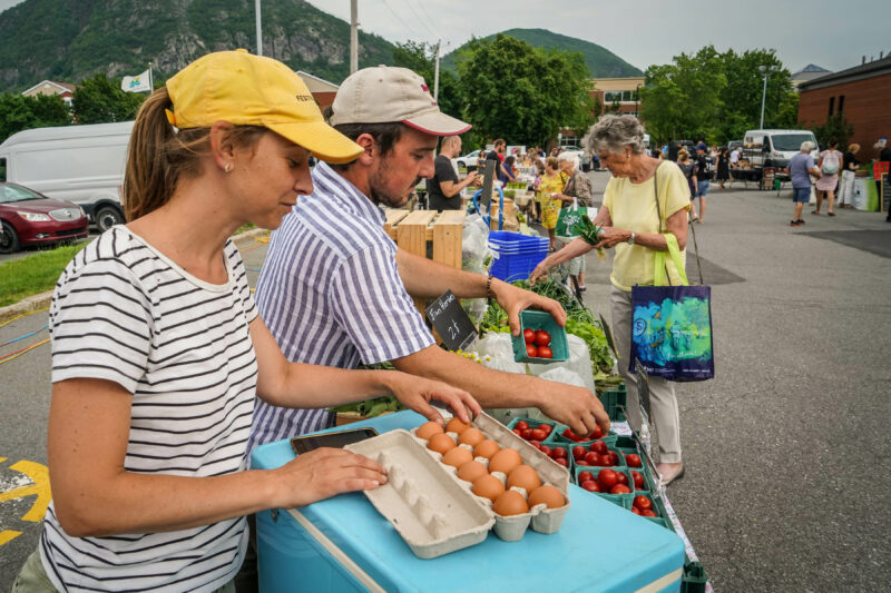 Le Marché public a pris son envol le 16 juin dernier. Photothèque | L’Œil Régional ©