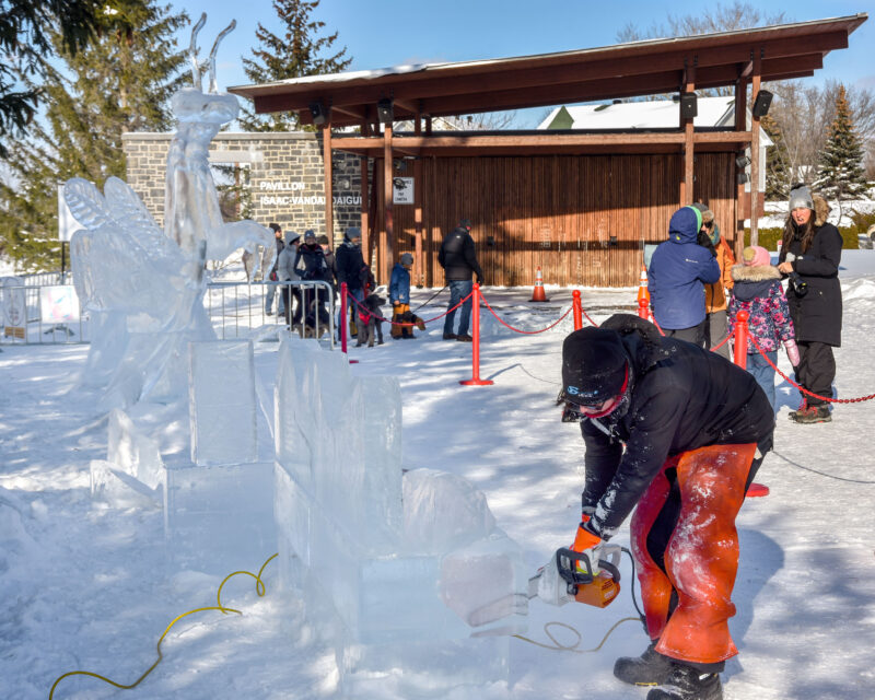 La première édition du Festiglace avait accueilli environ 1500 visiteurs et sept sculptures de glace y avaient été construites. Photothèque | L’Œil Régional ©