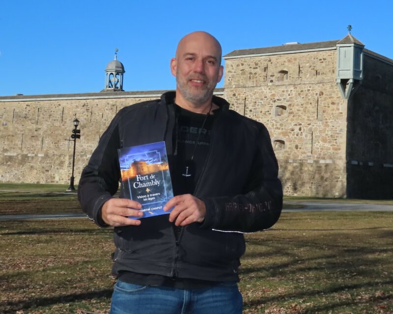 Le Belœillois Martin Chaput a longuement travaillé sur un livre résumant l’histoire et les anecdotes entourant le Fort-Chambly. Le résultat est Fort de Chambly – Vision à travers les âges, paru dans les derniers mois. Photo gracieuseté