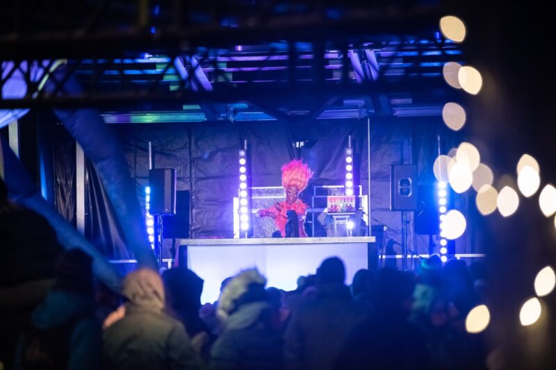 Il a notamment été possible d’assister à une performance de DJ de la drag queen Barbada de Barbades le 25 février. Photo Wiktor Pajor