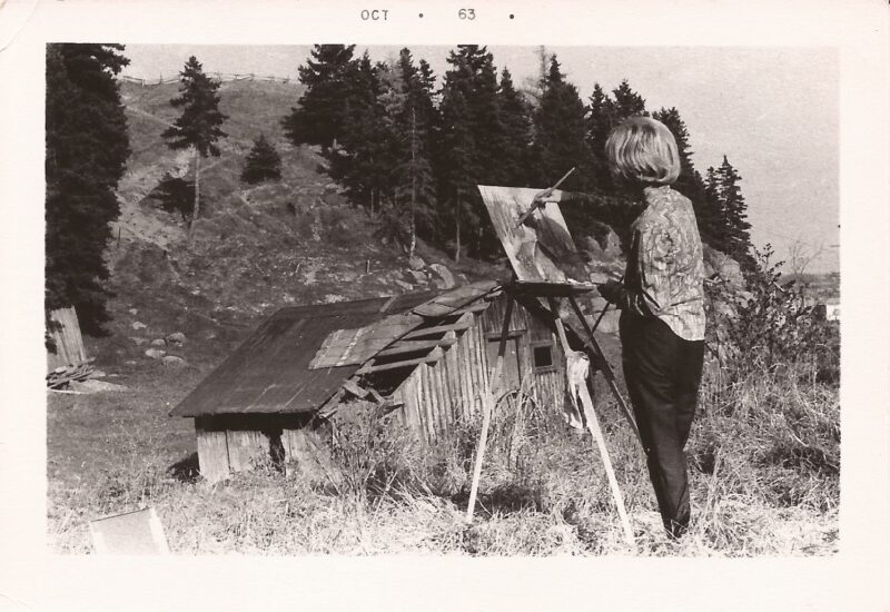 Nicole Tremblay en pleine création en 1963 alors qu'elle demeurait toujours au Saguenay.
Photo gracieuseté
