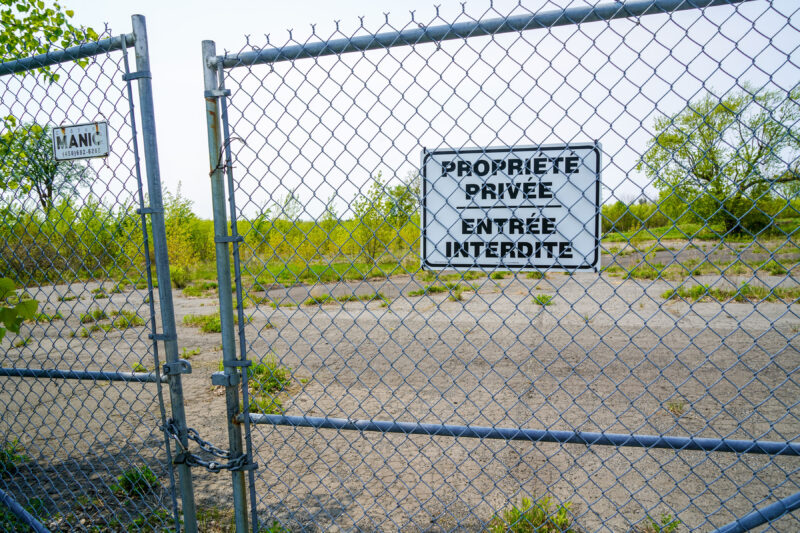 Les terrains de l'ancienne usine d'explosifs CIL, qui a fermé ses portes en 1999. Photo François Larivière.