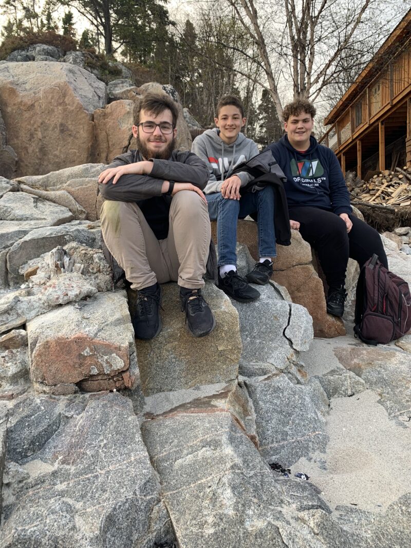 L’équipe de Cédric Beauregard, Christophe Caron et Émile Graveline a été sacré l’équipe la plus dynamique de la fin de semaine au festival REC, qui s’est tenu à Baie-Comeau. Photo gracieuseté.