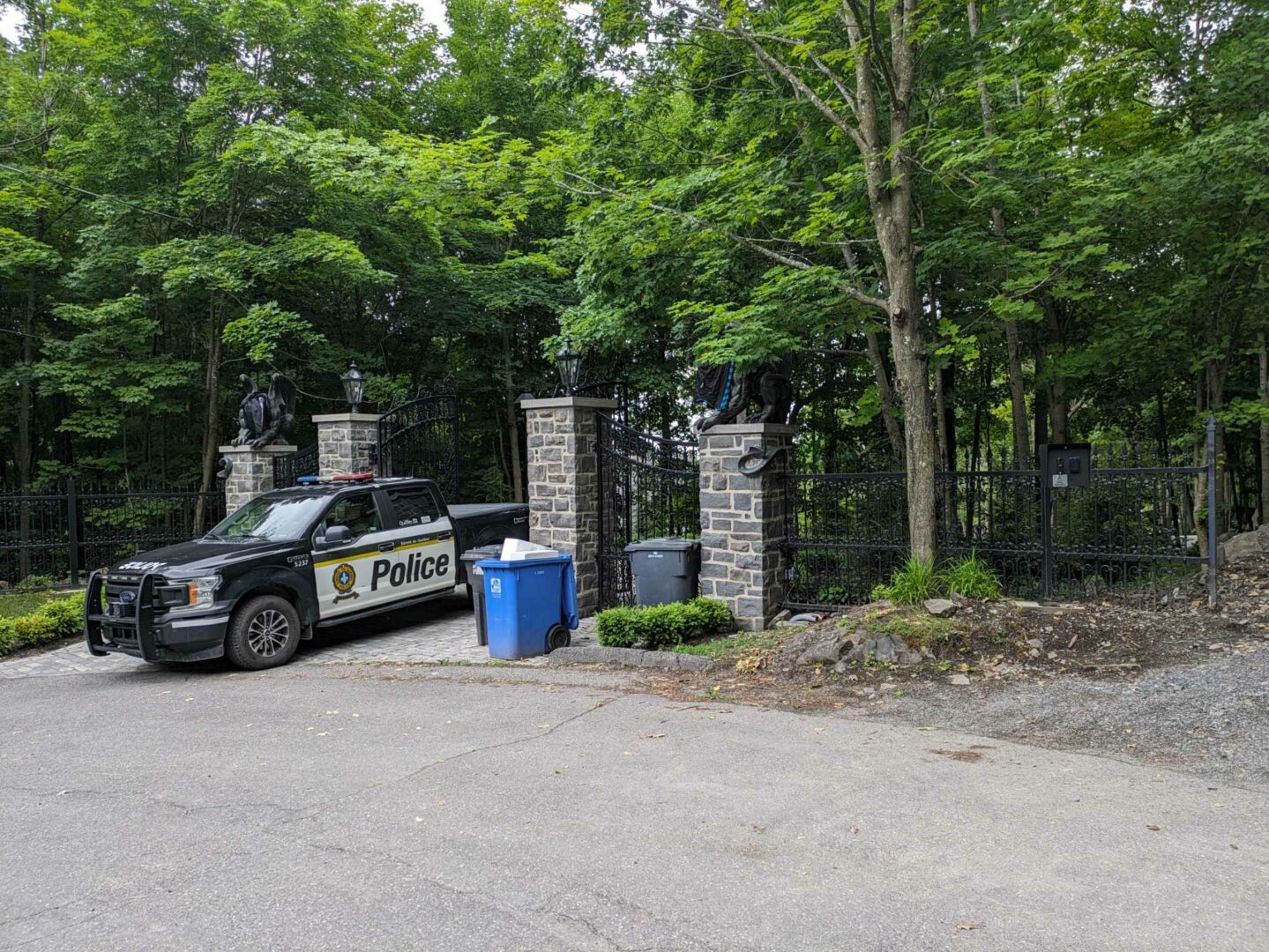 Les policiers procèdent actuellement à 11 perquisitions dans la région contre les Hell's Angel.
Photothèque | L'Œil Régional ©