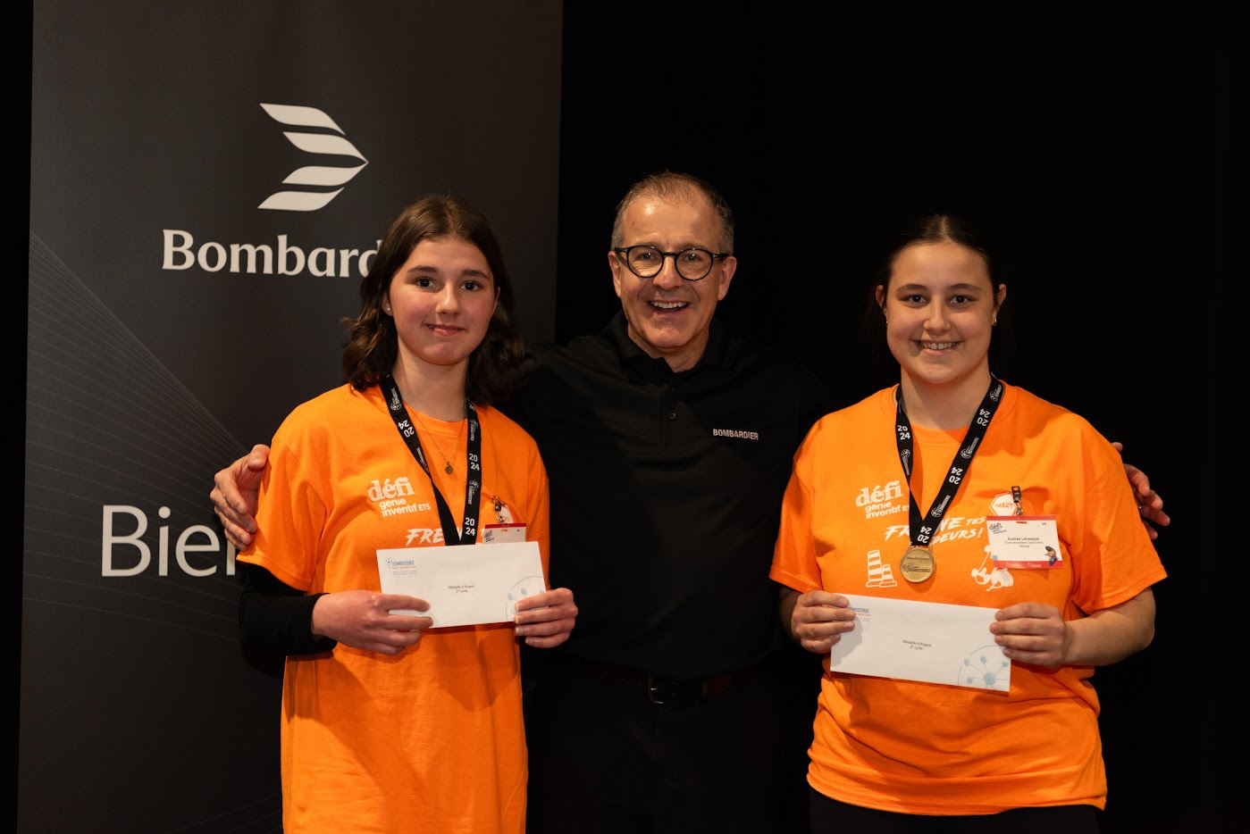 Au 2e cycle, c’est l’équipe de Sophia Bucher et Audréa Lévesque qui a remporté les grands honneurs durant la finale régionale. Photo gracieuseté