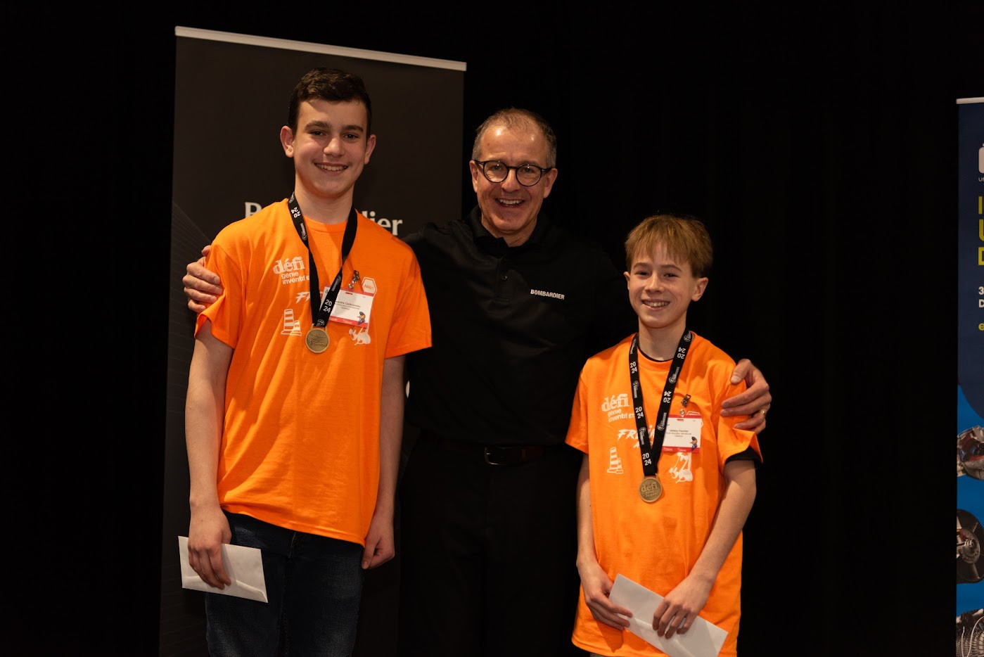 À la finale régionale, Alexandre Carbonneau et Jérémy Fournier ont remporté l’or au 1er cycle avec leur prototype. Photo gracieuseté