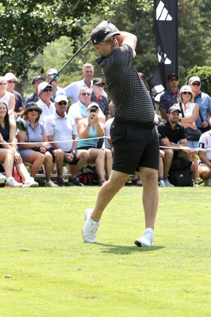 Le capitaine de l’équipe du Club de golf Belœil, Jasmin Frappier, en pleine action. Photo Robert Gosselin | L’Œil Régional ©