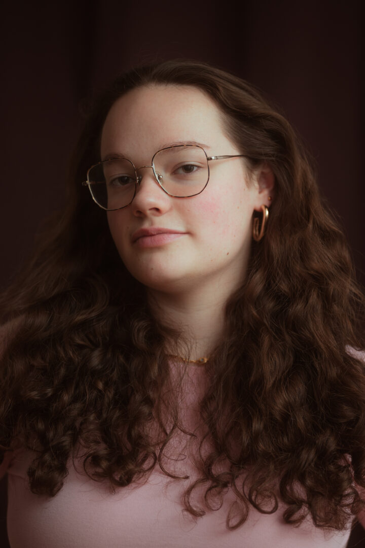 Après avoir participé au Petit Festival de la chanson de Granby il y a quelques années, la résidente de Saint-Basile-le-Grand Eulalie Leclair, ou simplement Eulalie, retourne à Granby pour le volet Jamais Trop Tôt, réservé pour les jeunes talents de 14 à 17 ans. Ce projet culminera avec un spectacle le 11 août. Photo gracieuseté