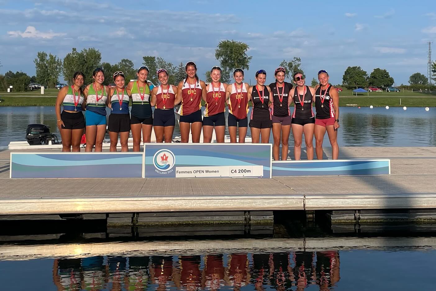 Léanne Castonguay, Amélie Laliberté, Julianne Pronovost et Éloise Gamache ont remporté l’or au C4 200 m catégorie Open. Photo gracieuseté