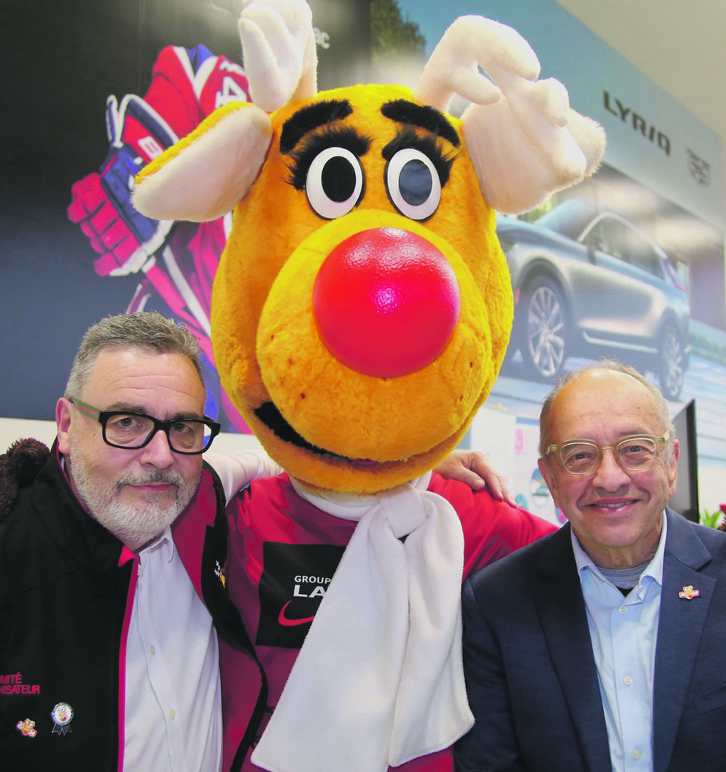 Le coordonnateur de Nez rouge, Gerry Guimond, et le président d’honneur, Marcel Leboeuf. Photo Robert Gosselin | L’Œil Régional ©