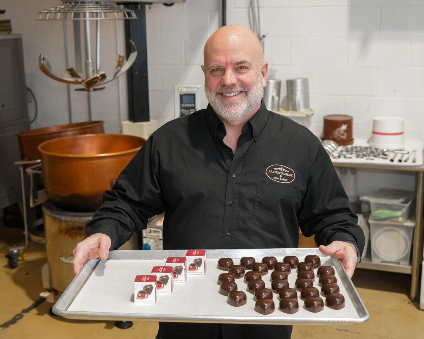 Le propriétaire de la Chocolaterie du Vieux-Belœil, Jean-François Fraser, propose depuis 6 ans sa version du Cherry Blossom, la Cerise Royale. Photo François Larivière | L’Œil Régional ©