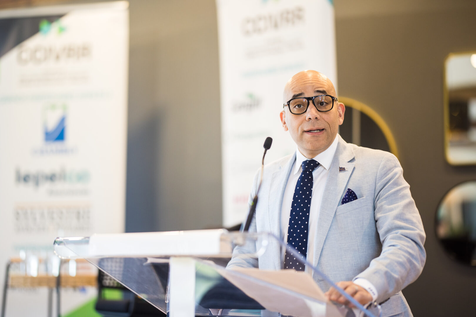 Christopher Skeete a livré un plaidoyer en faveur de l’investissement et de l’innovation lors de son passage devant la Chambre de commerce de la Vallée-du-Richelieu – Rouville. Photo Brophoto